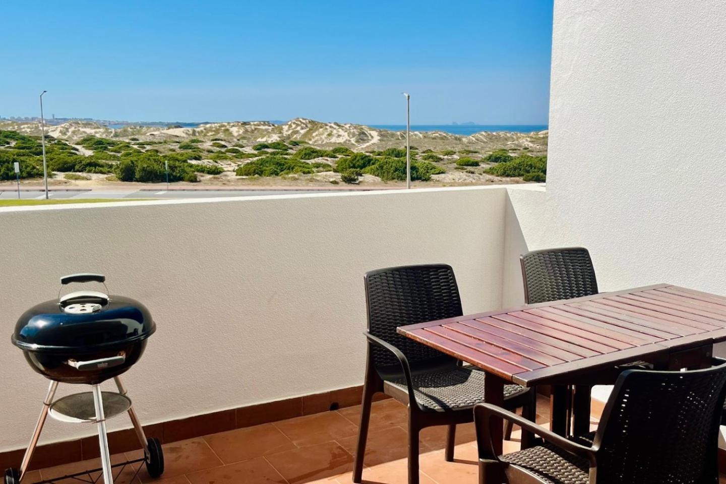 Apartamento Luciana - Beachside, Balcony, Sunset View Фехео Екстериор снимка