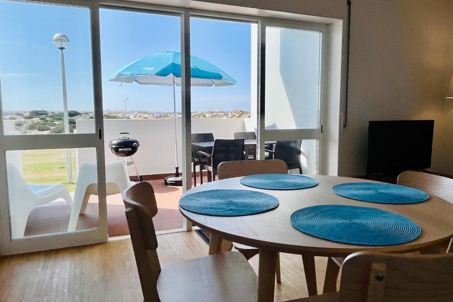 Apartamento Luciana - Beachside, Balcony, Sunset View Фехео Екстериор снимка